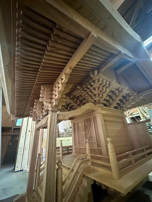 宮大工のご依頼も承ります！神奈川県横浜市・稲荷神社再建のため、祠を