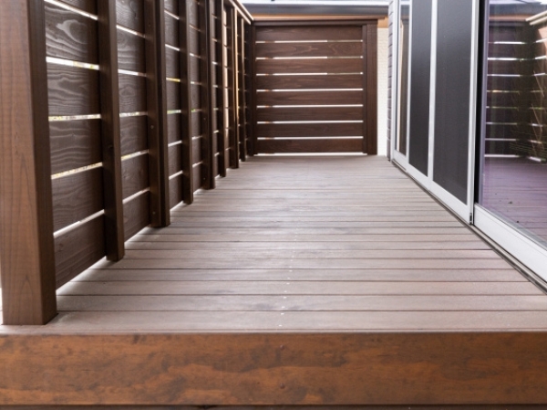 ウッドデッキは建ぺい率に入る？後悔しない基礎知識