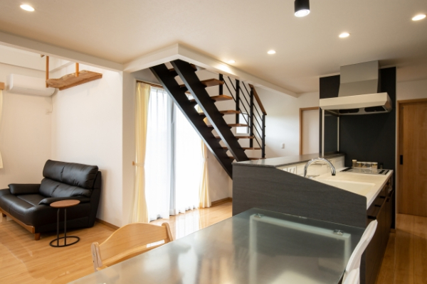 リビング階段と廊下階段-リビング階段